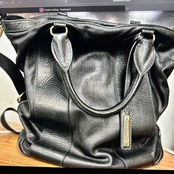 Authentic Burberry Tote - Picture 1 of 2